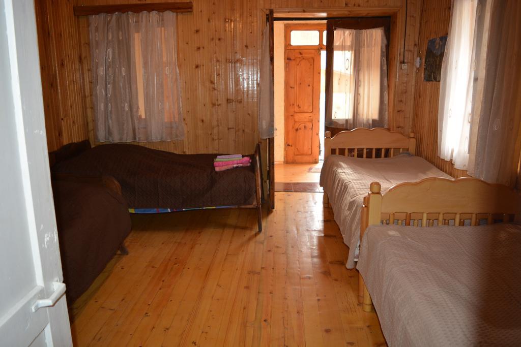 Mziuri Guest House ميستيا المظهر الخارجي الصورة