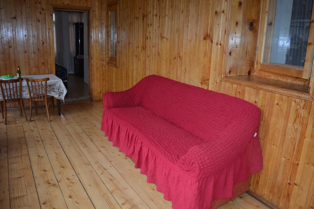 Mziuri Guest House ميستيا المظهر الخارجي الصورة